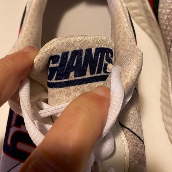 NFL NY GIANTS SIZE 8 WOMAN SNEAKERS BNIB NEVER WORN.SHOW OFF YOUR TEAM SPIRIT - Picture 10 of 12